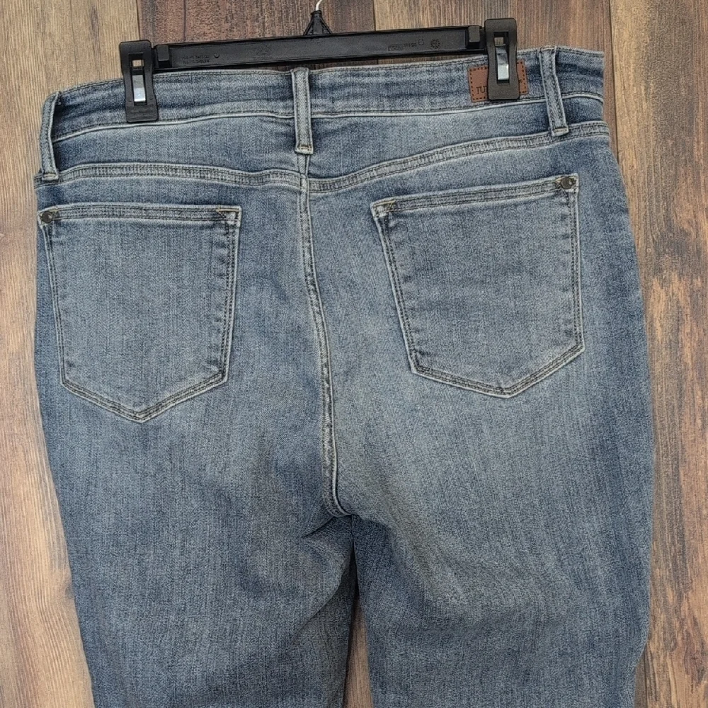 Judy Blue Boyfriend Fit Classic Blue Skinny Plus Size Jeans 15/32
